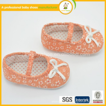 2015 neue desigh hochwertige Kinder Kleid Schuhe Fabrik direkt liefern Baby Häkelarbeit Wolle Schuhe für Mädchen